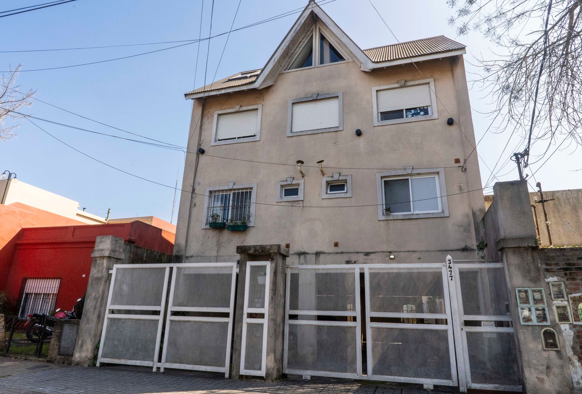 VENTA Triplex en Vte López de 4 amb APTO CREDITO