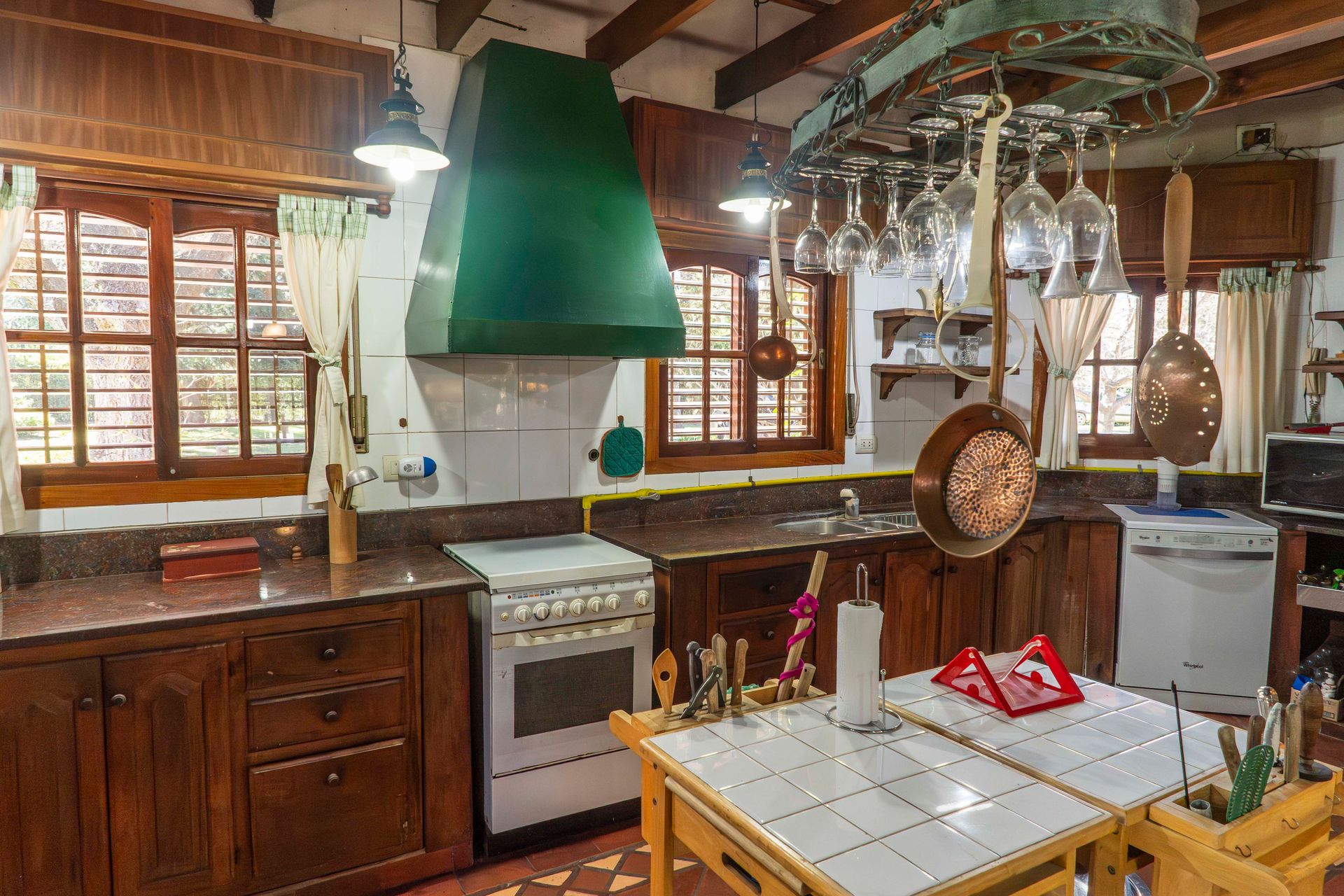 Casa Quinta en Venta-Ricardo Rojas, Lote 4200m2