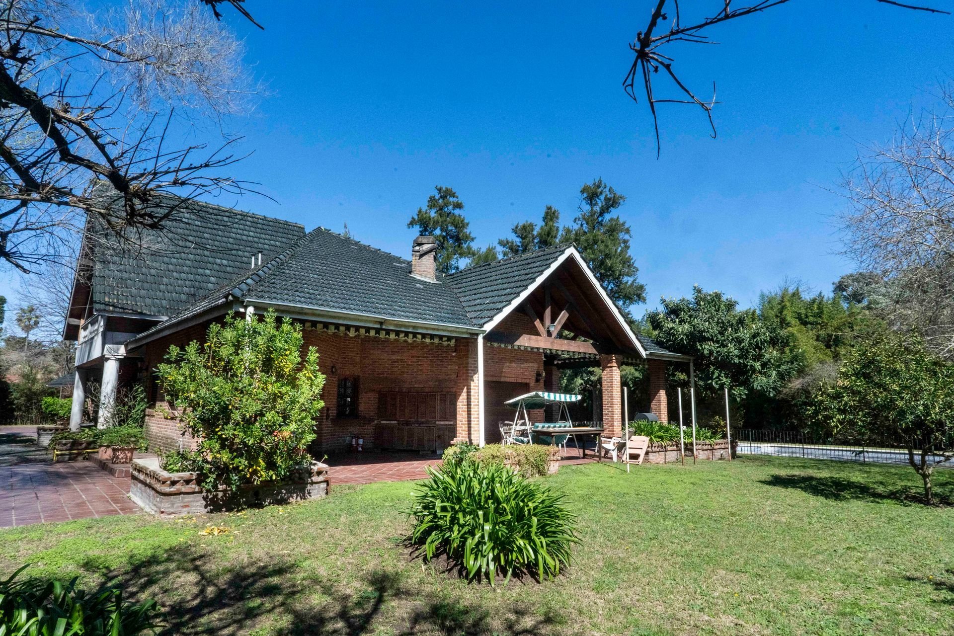 Casa Quinta en Venta-Ricardo Rojas, Lote 4200m2