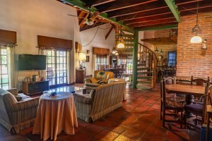 Casa Quinta en Venta-Ricardo Rojas, Lote 4200m2