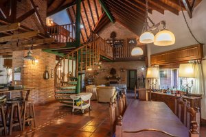 Casa Quinta en Venta-Ricardo Rojas, Lote 4200m2