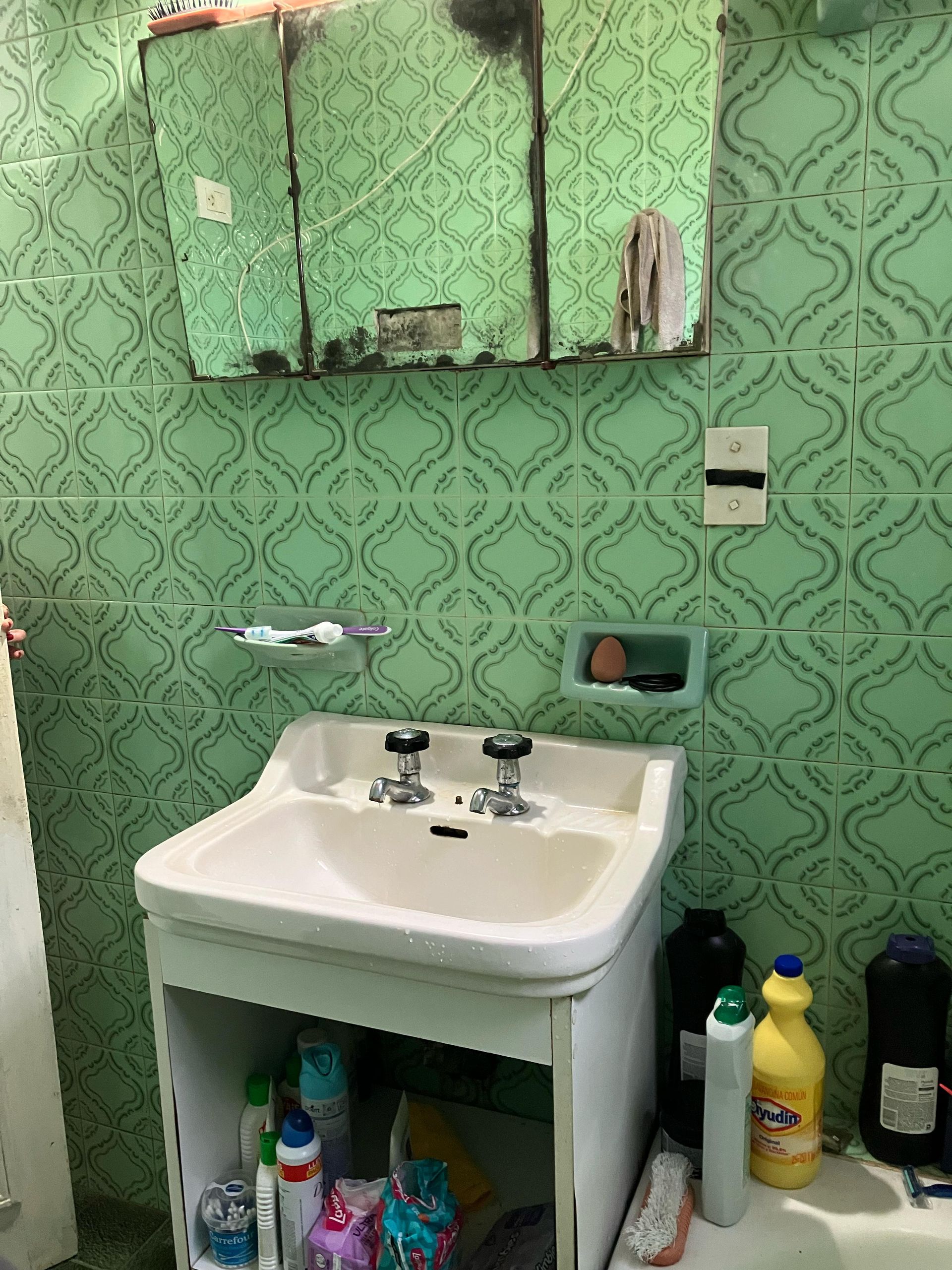 Venta Casa a refaccionar en esquina en Martínez