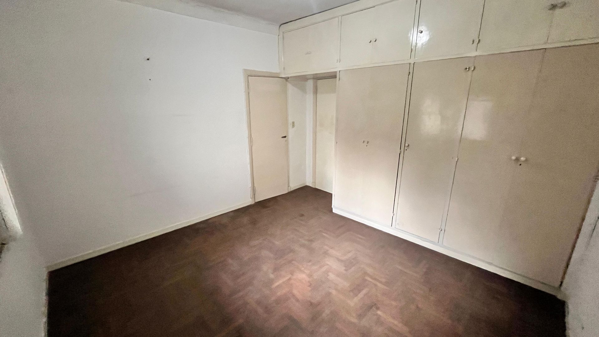 Casa De 3 Ambientes Jardin A Refaccionar/Lote Prop