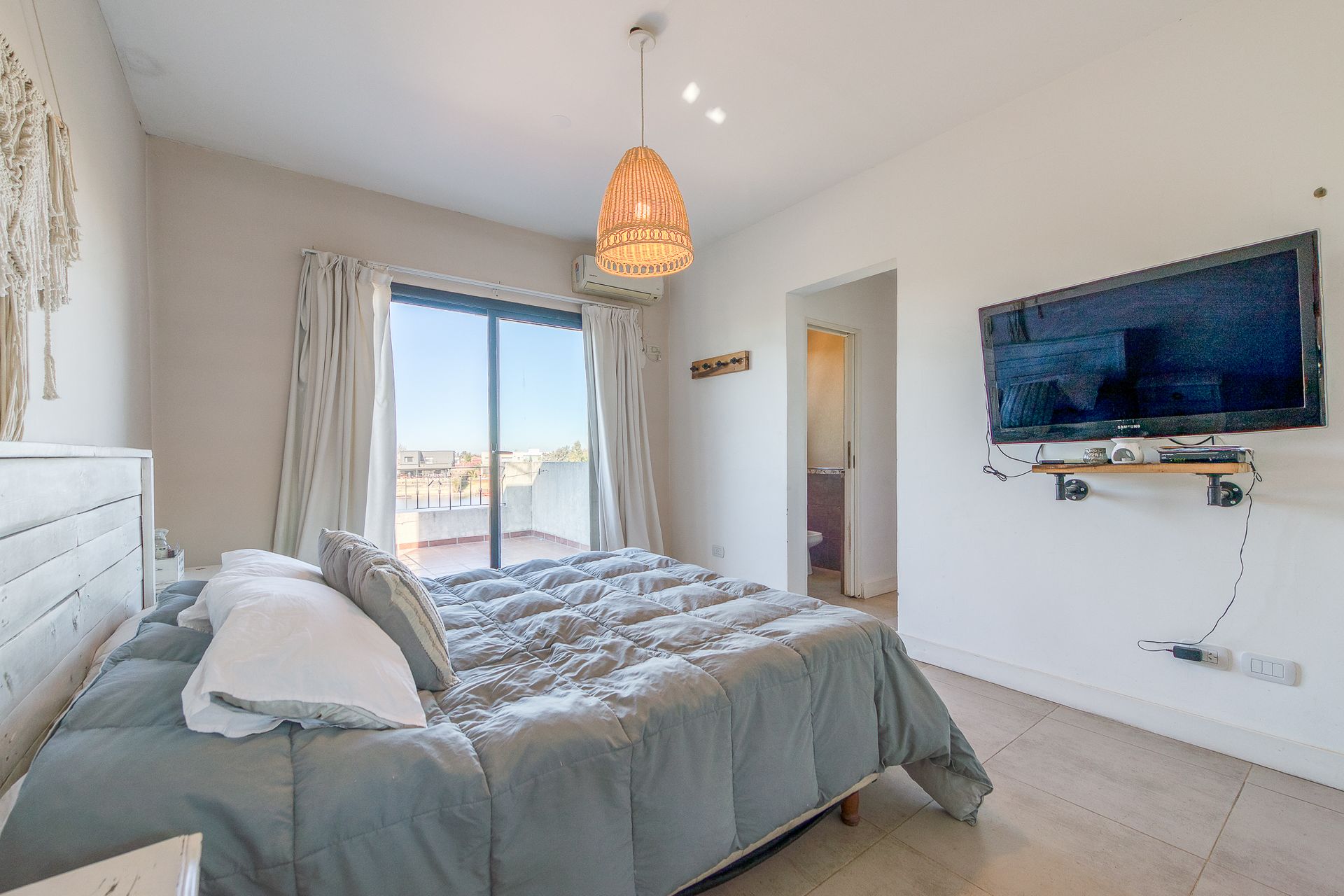 Venta Casa 5 Amb. Bº San Benito - Benavidez