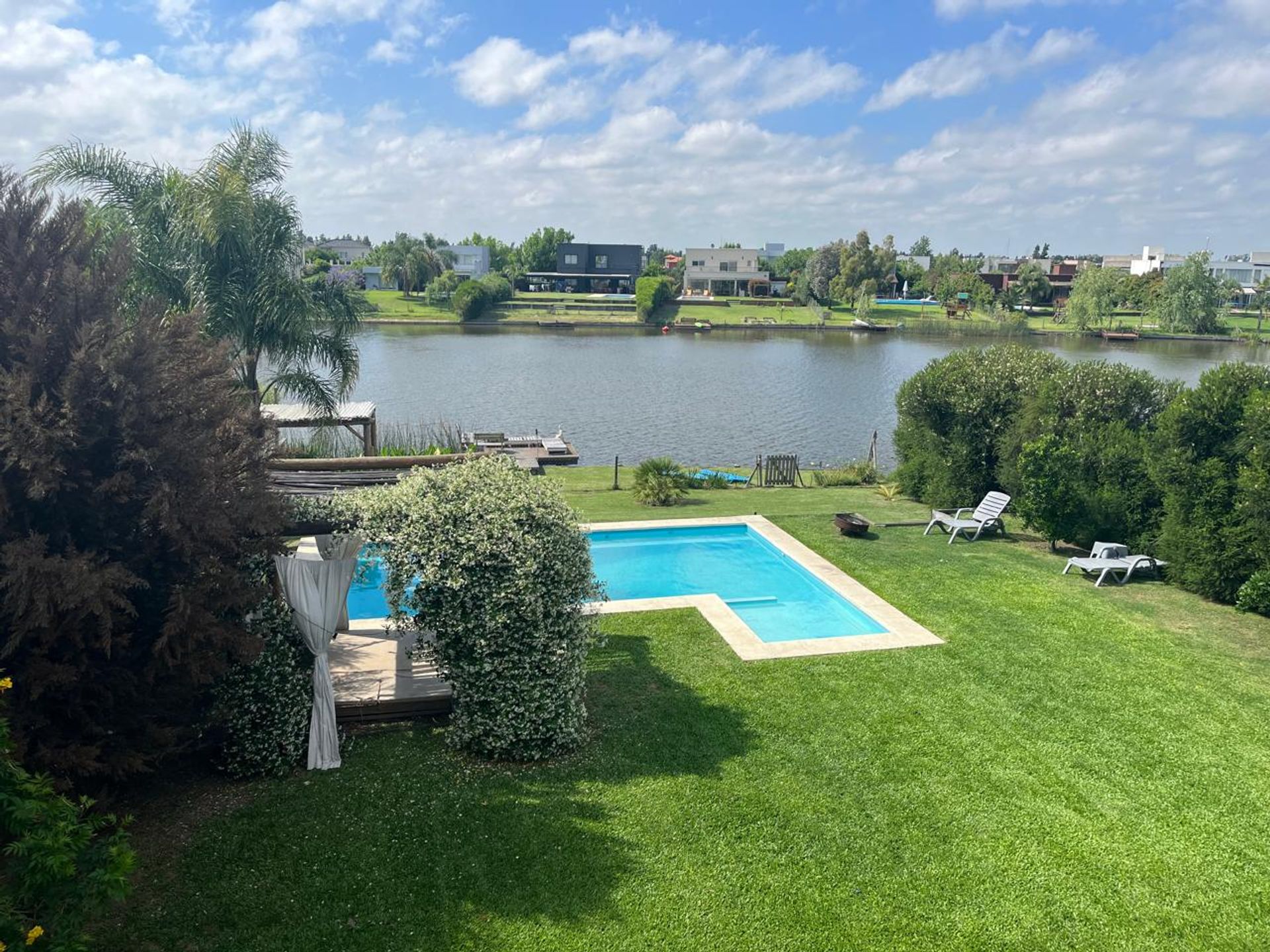 Venta Casa 5 Amb. Bº San Benito - Benavidez