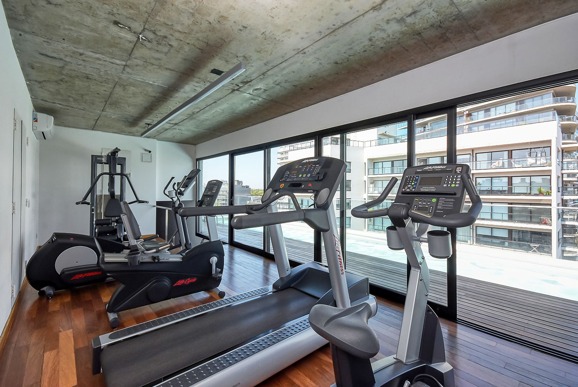 Piso Al Rio Amenities Premium Categoria