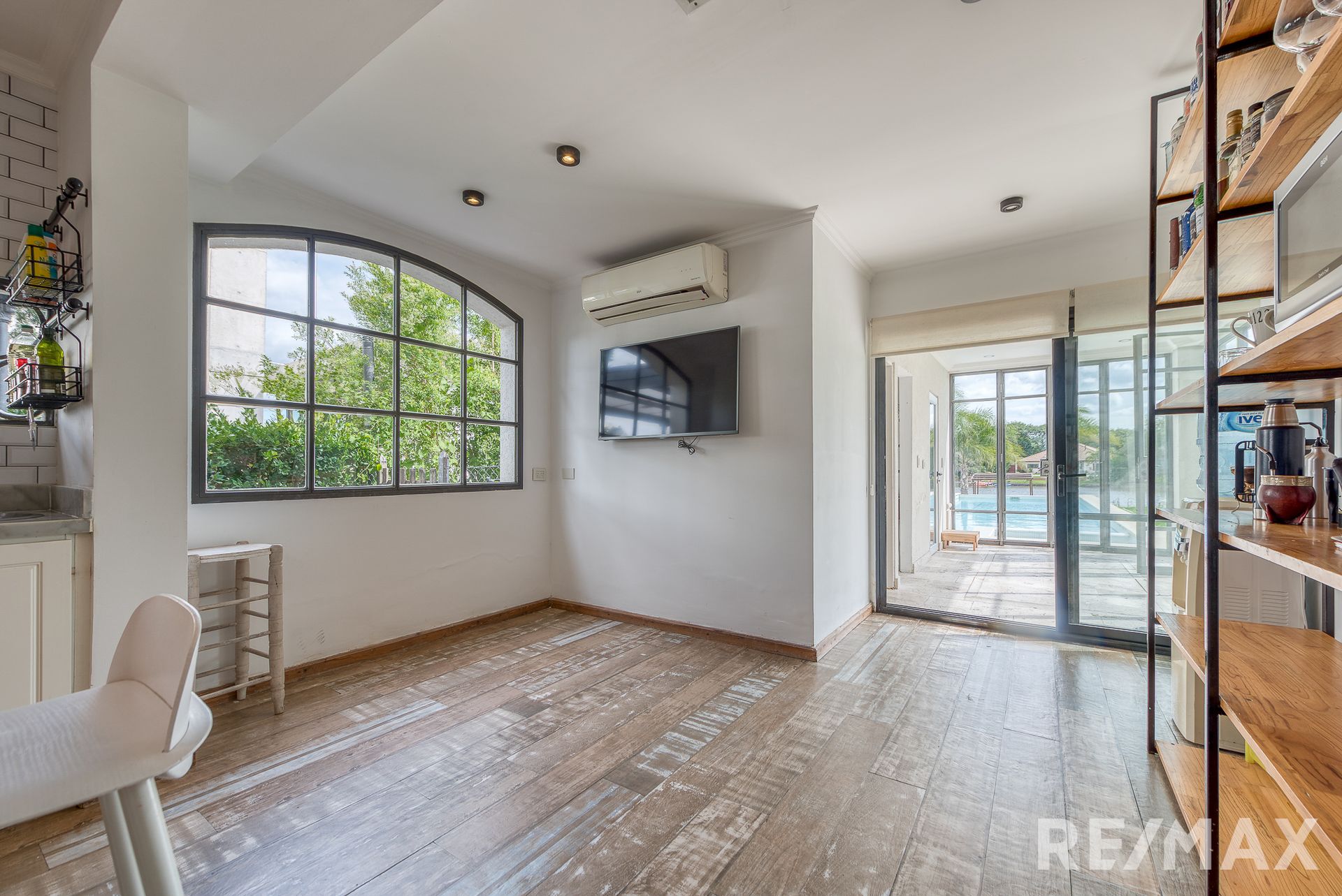 VENTA CASA - 992 mts - Muelle propio - 4 dorm
