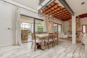 VENTA CASA - 1000mts - Muelle propio - 4 dorm