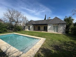 3-Room House for Rent with Pool, B. Las Glorietas – Nordelta