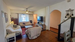 Venta Casa 5 Amb Con Patio Coch Apto Credito