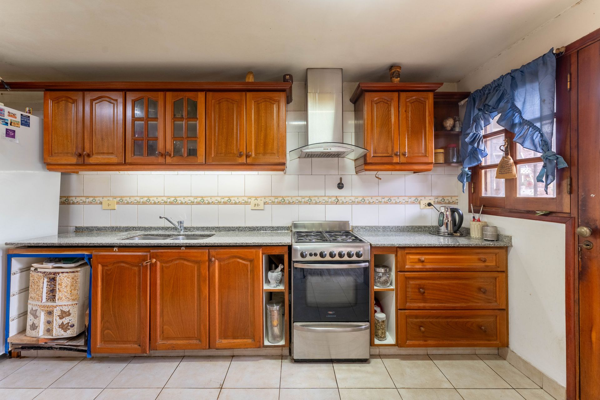 Venta Casa 3 Ambientes Con Jardín Y Pileta Munro