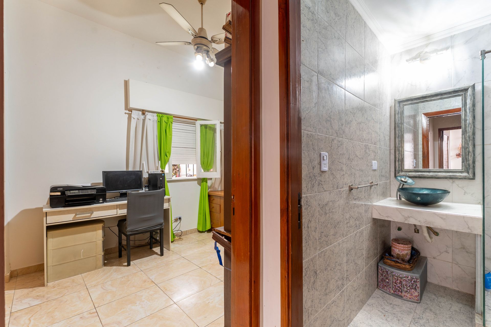 Venta Casa 3 Ambientes Con Jardín Y Pileta Munro