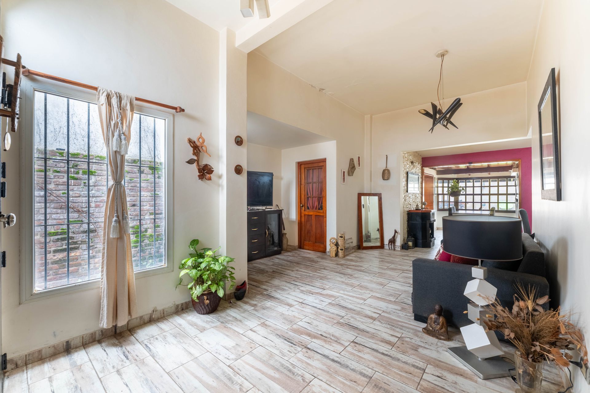 Venta Casa 3 Ambientes Con Jardín Y Pileta Munro
