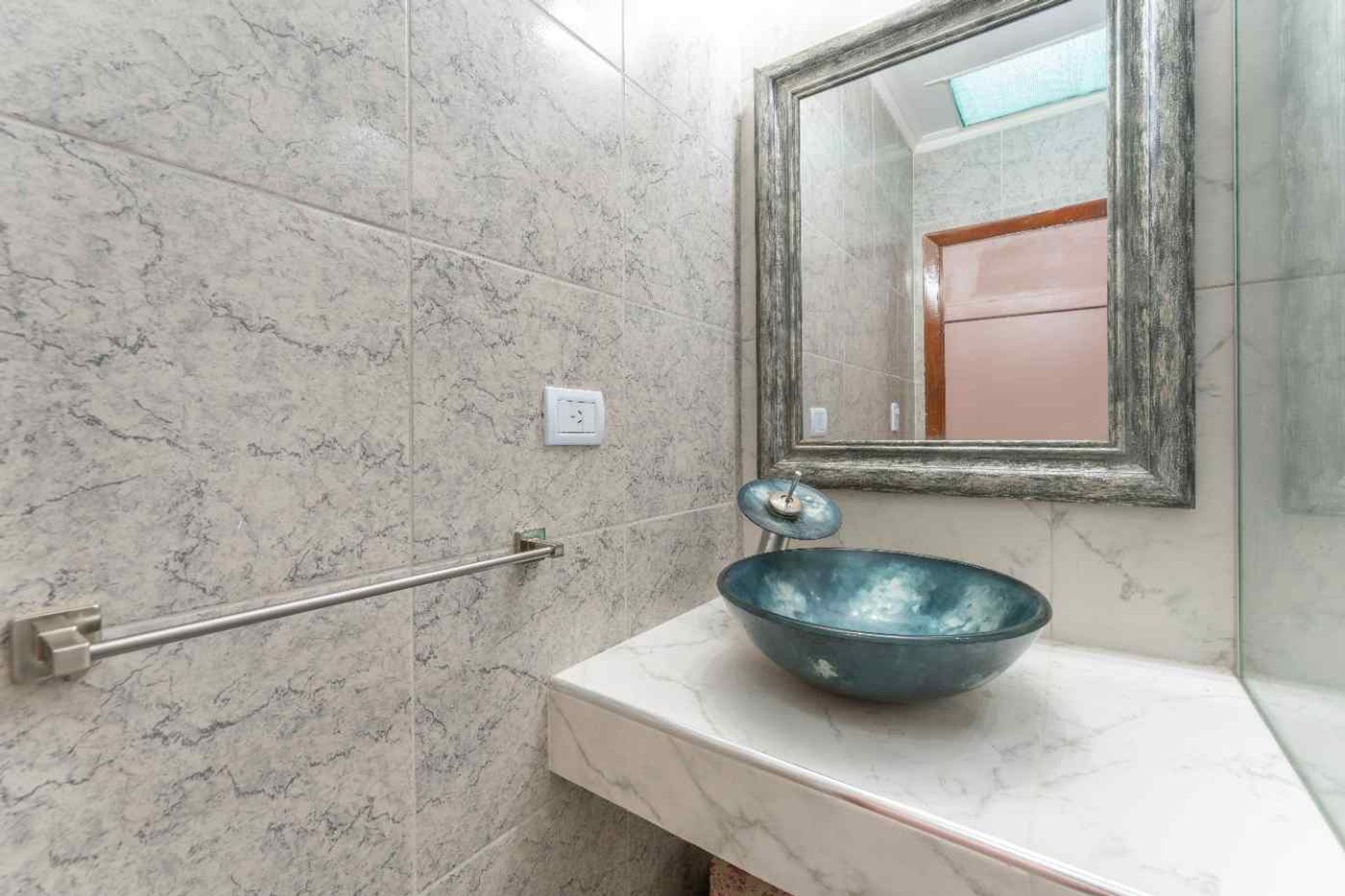 Venta Casa 3 Ambientes Con Jardín Y Pileta Munro