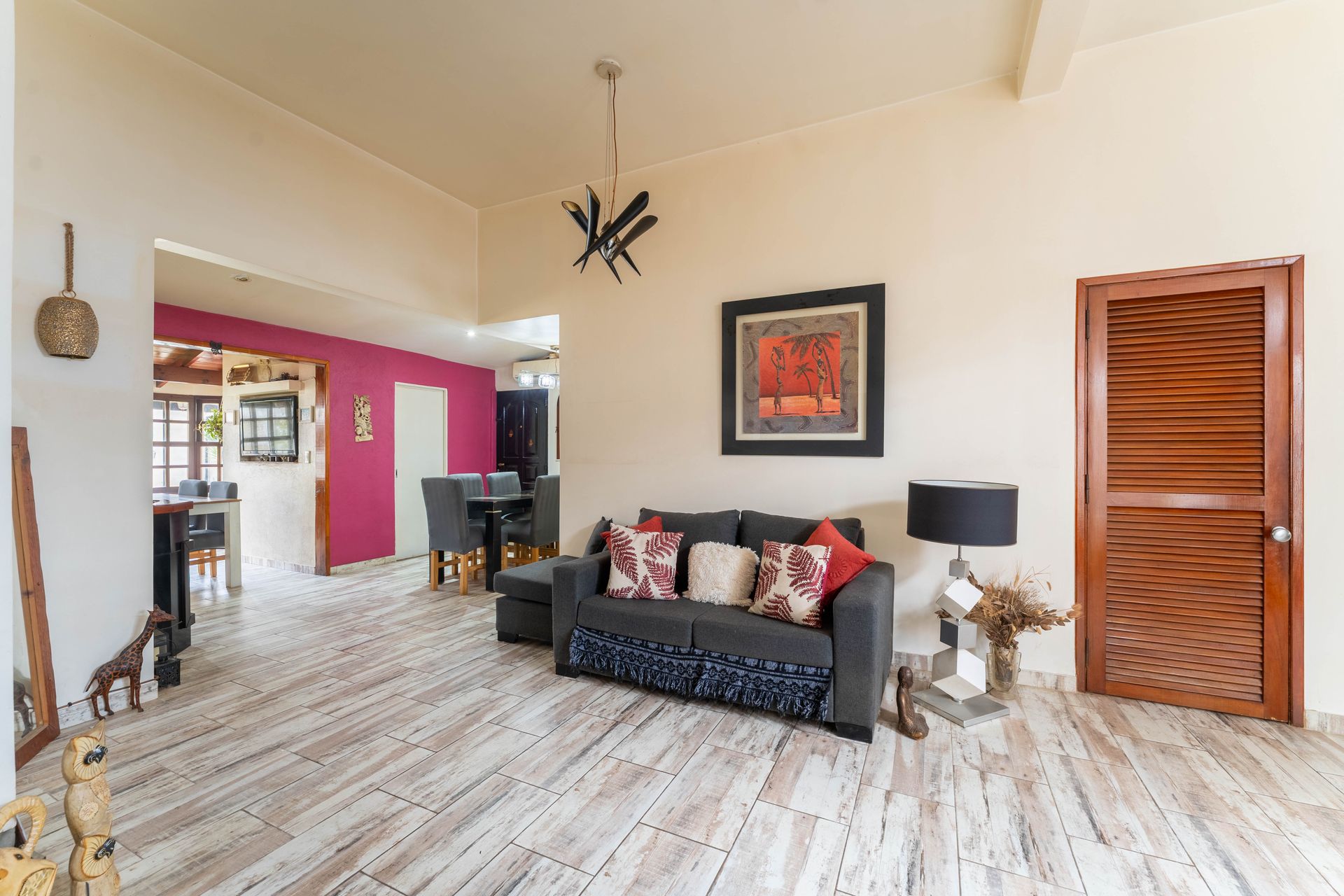 Venta Casa 3 Ambientes Con Jardín Y Pileta Munro