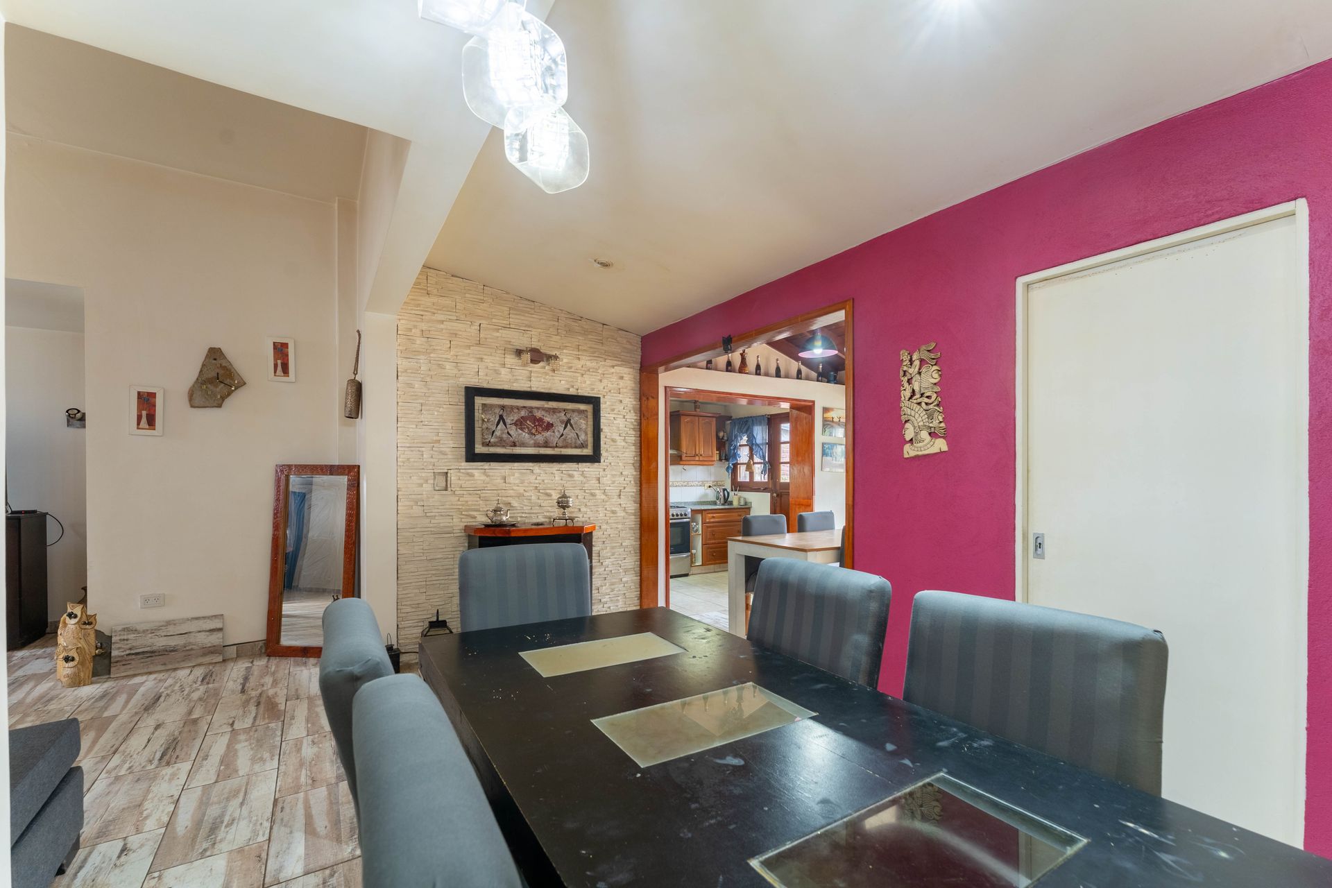 Venta Casa 3 Ambientes Con Jardín Y Pileta Munro