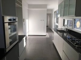 Sale 4-room high-floor apartment credit financing