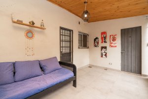 House for Sale: 6 Rooms, Garage, Private Lot