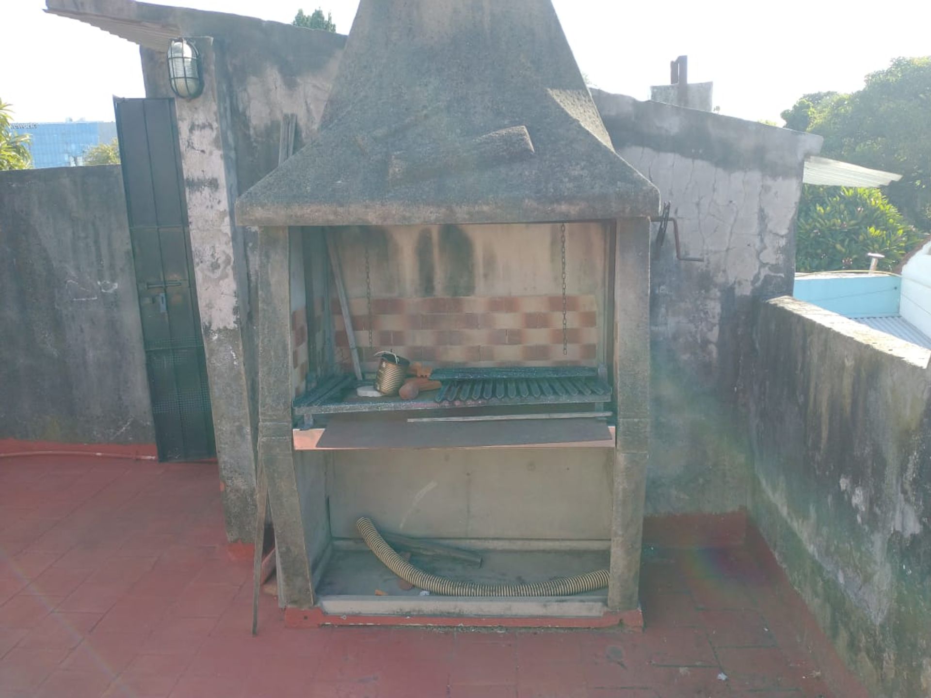 Casa En Olivos Con Terraza, Galpón Y Parrilla