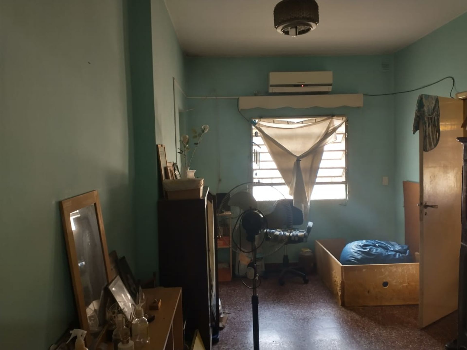 Casa En Olivos Con Terraza, Galpón Y Parrilla