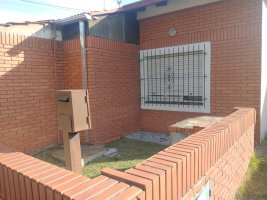 Casa En Olivos Con Terraza, Galpón Y Parrilla