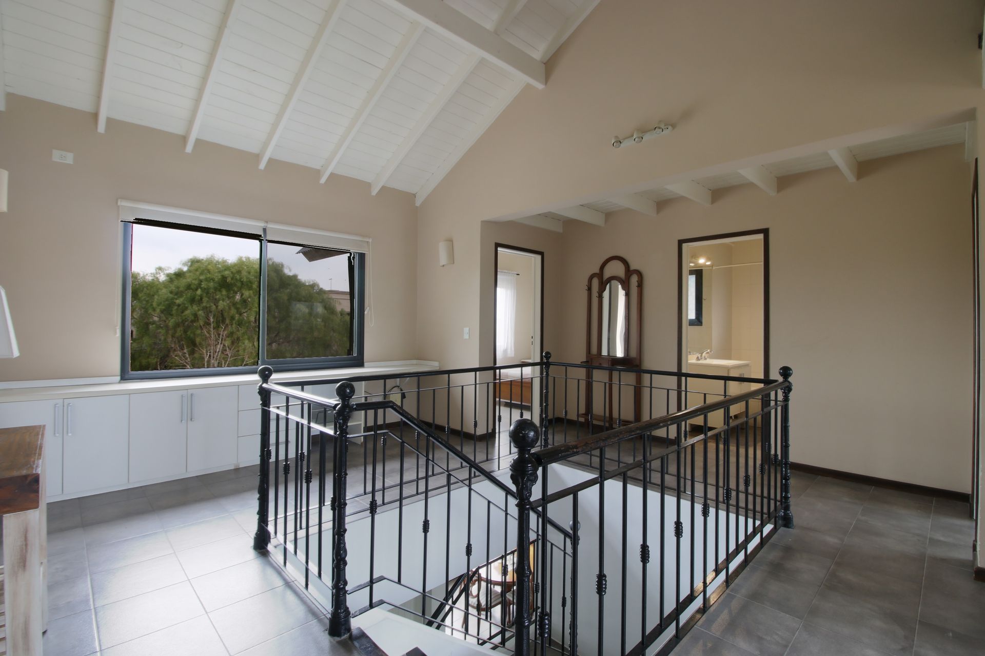Casa 6 ambientes en VENTA Villanueva a la laguna