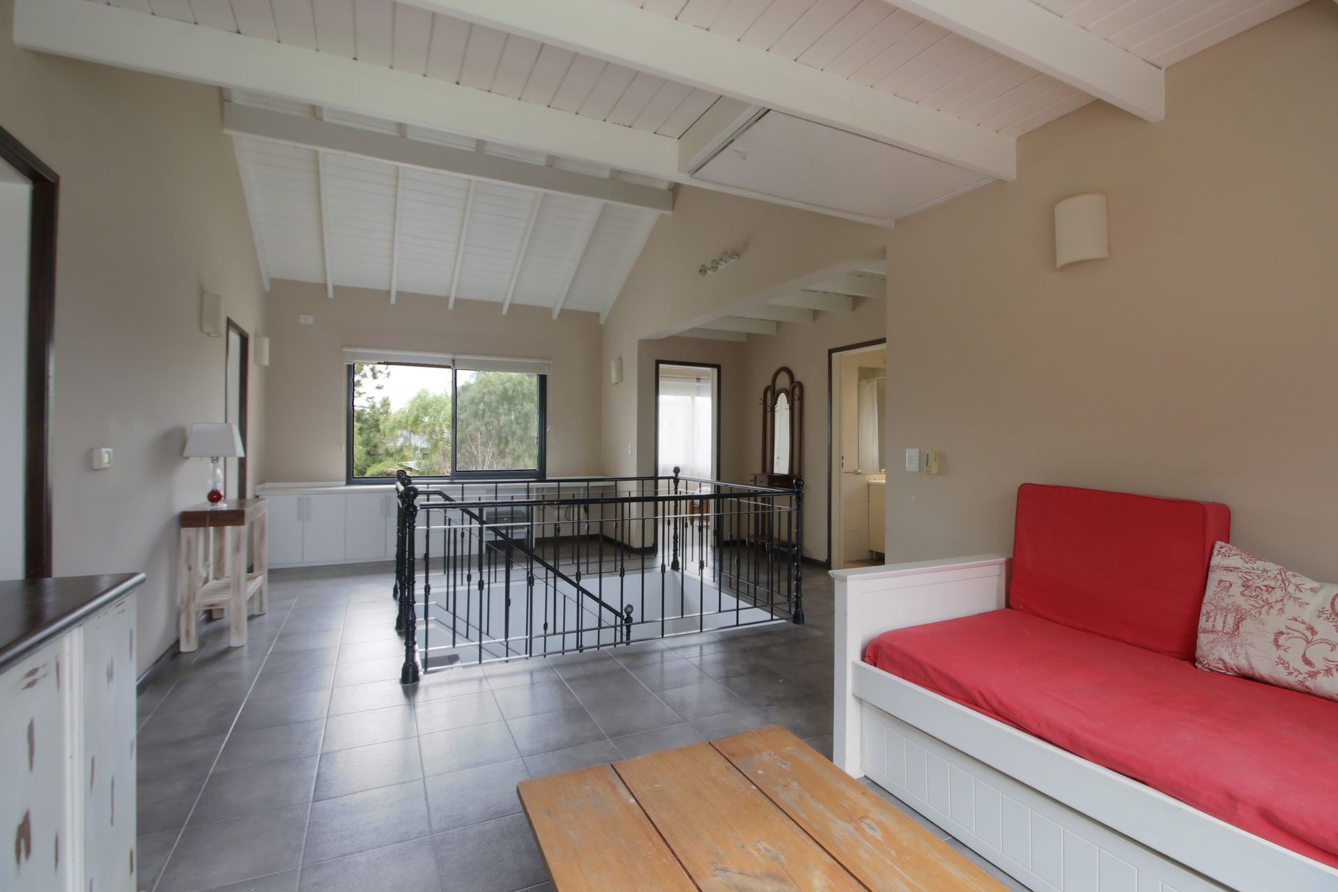 Casa 6 ambientes en VENTA Villanueva a la laguna