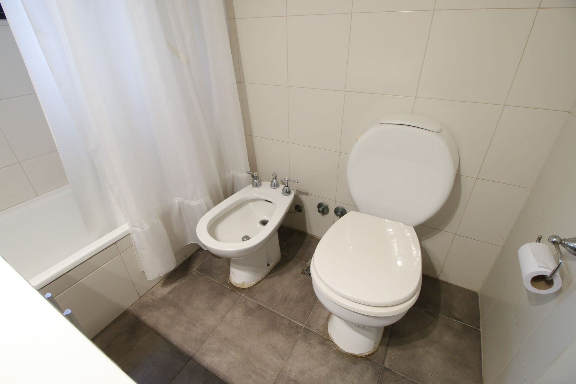 Casa 6 ambientes en VENTA Villanueva a la laguna