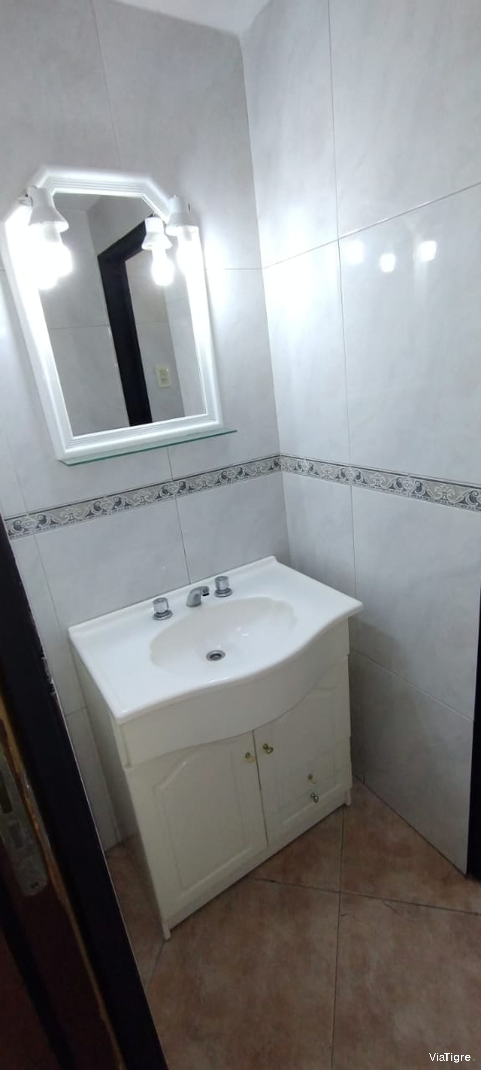 Venta Casa Lote Ppio Con Local O Deposto V.adelina