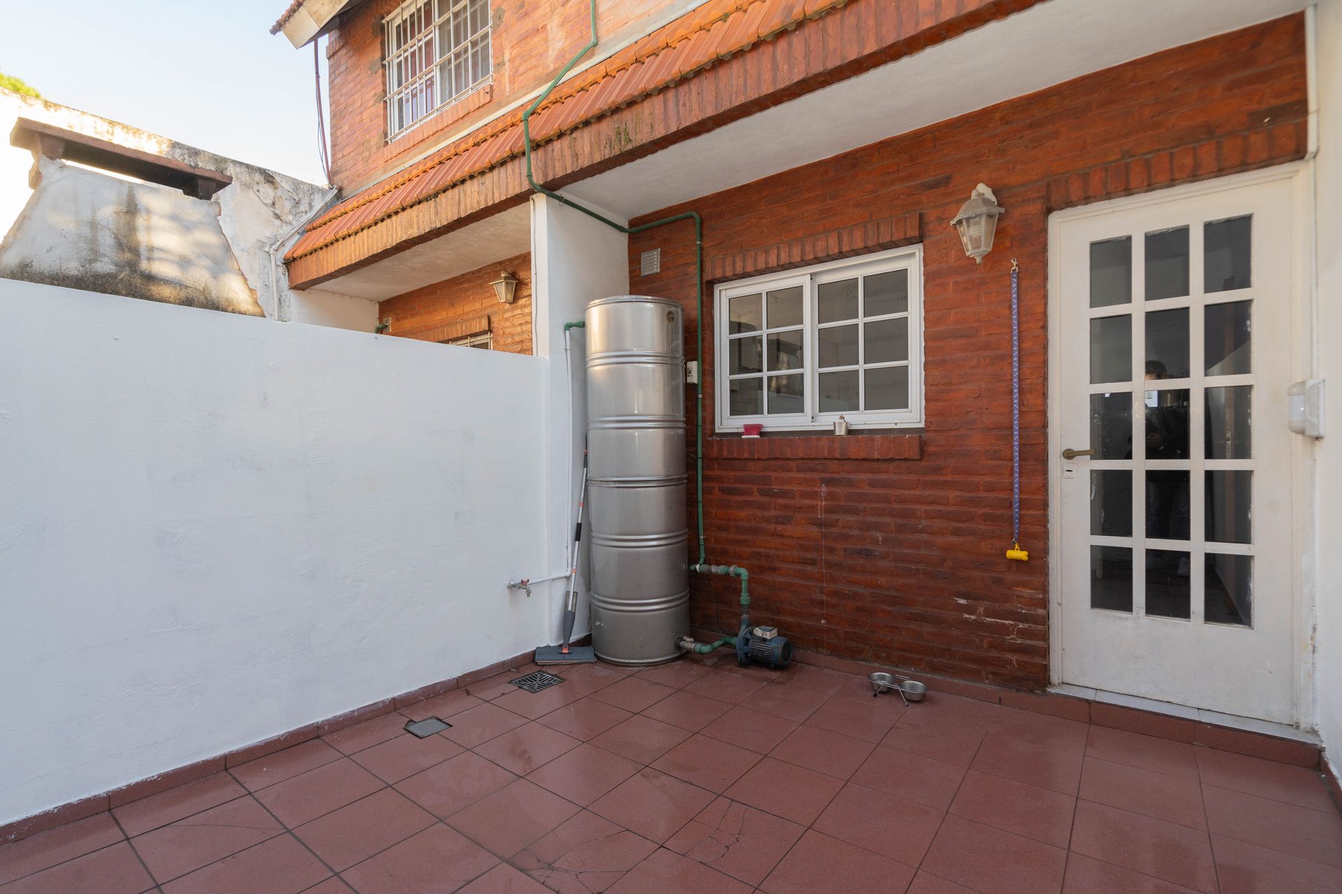 VENTA P.H. DUPLEX OLIVOS 4 AMB PATIO y COCHERA