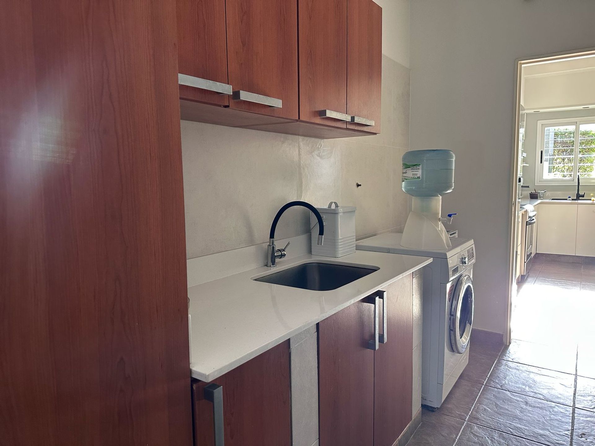 Venta Casa Martinez, 5 Ambientes, pileta y Jardin