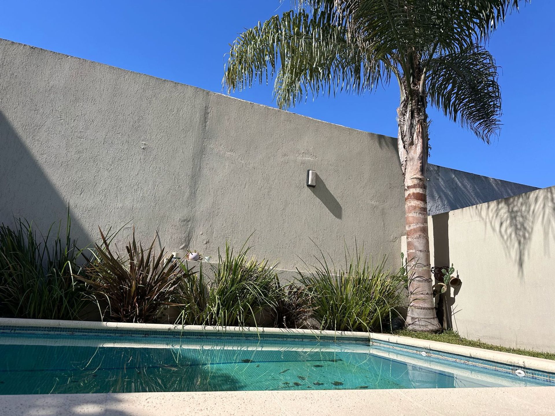 Venta Casa Martinez, 5 Ambientes, pileta y Jardin