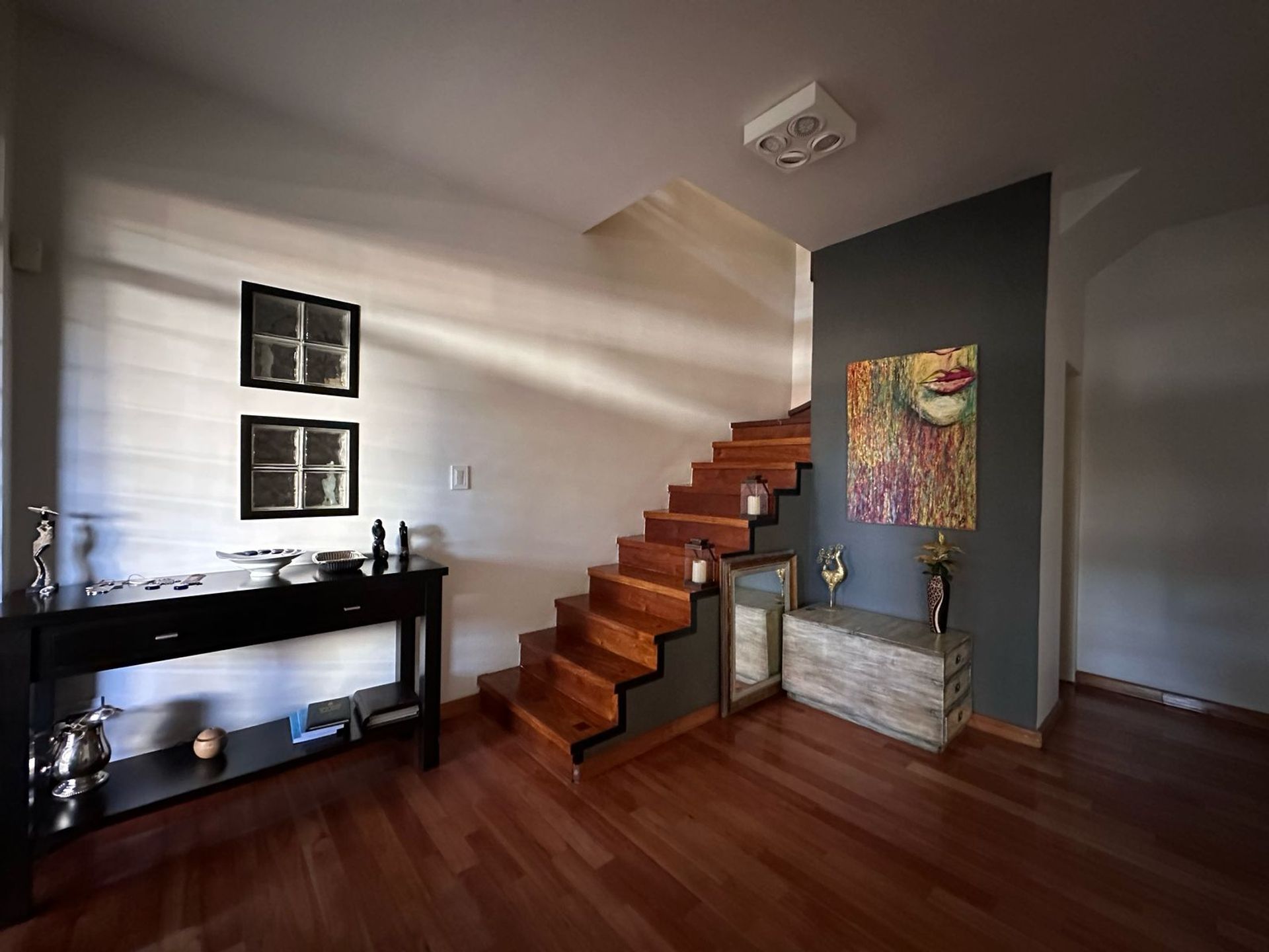 Venta Casa Martinez, 5 Ambientes, pileta y Jardin