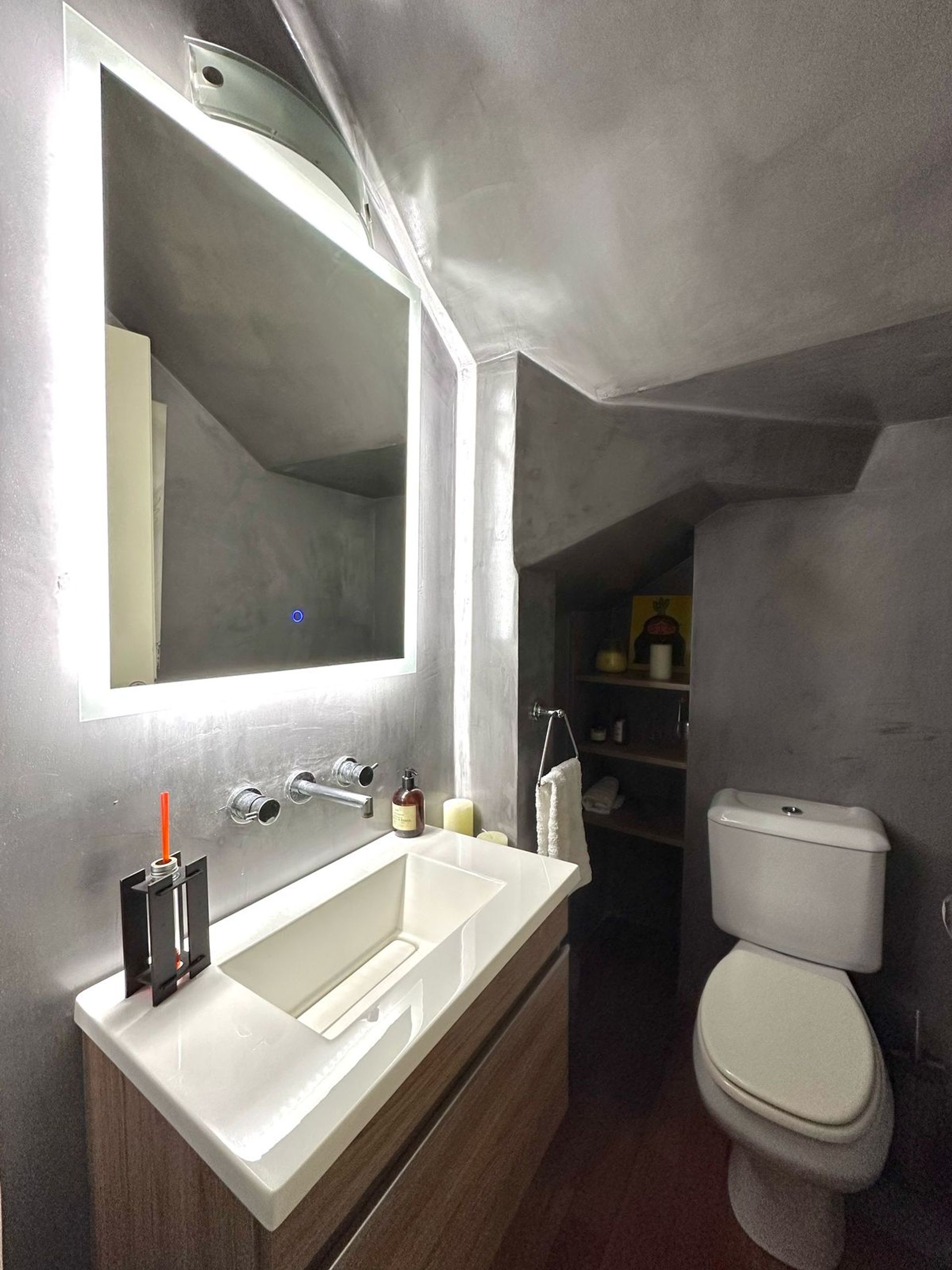 Venta Casa Martinez, 5 Ambientes, pileta y Jardin