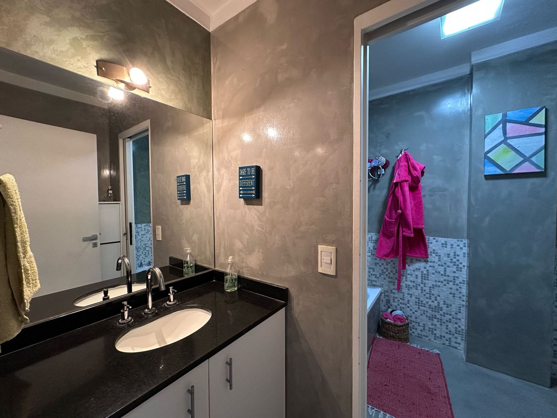 Venta Casa Martinez, 5 Ambientes, pileta y Jardin