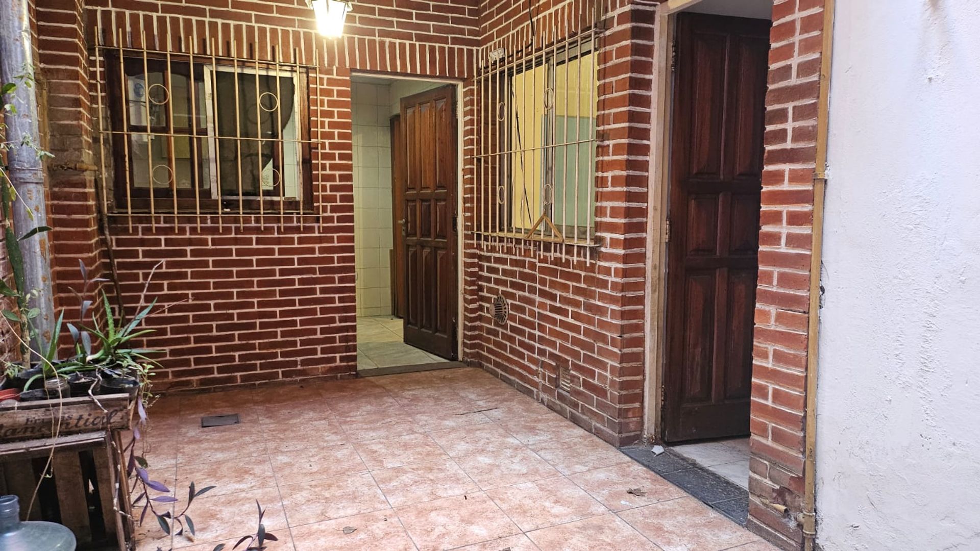 Sale: 3‑4 rooms to be refurbished in Olivos