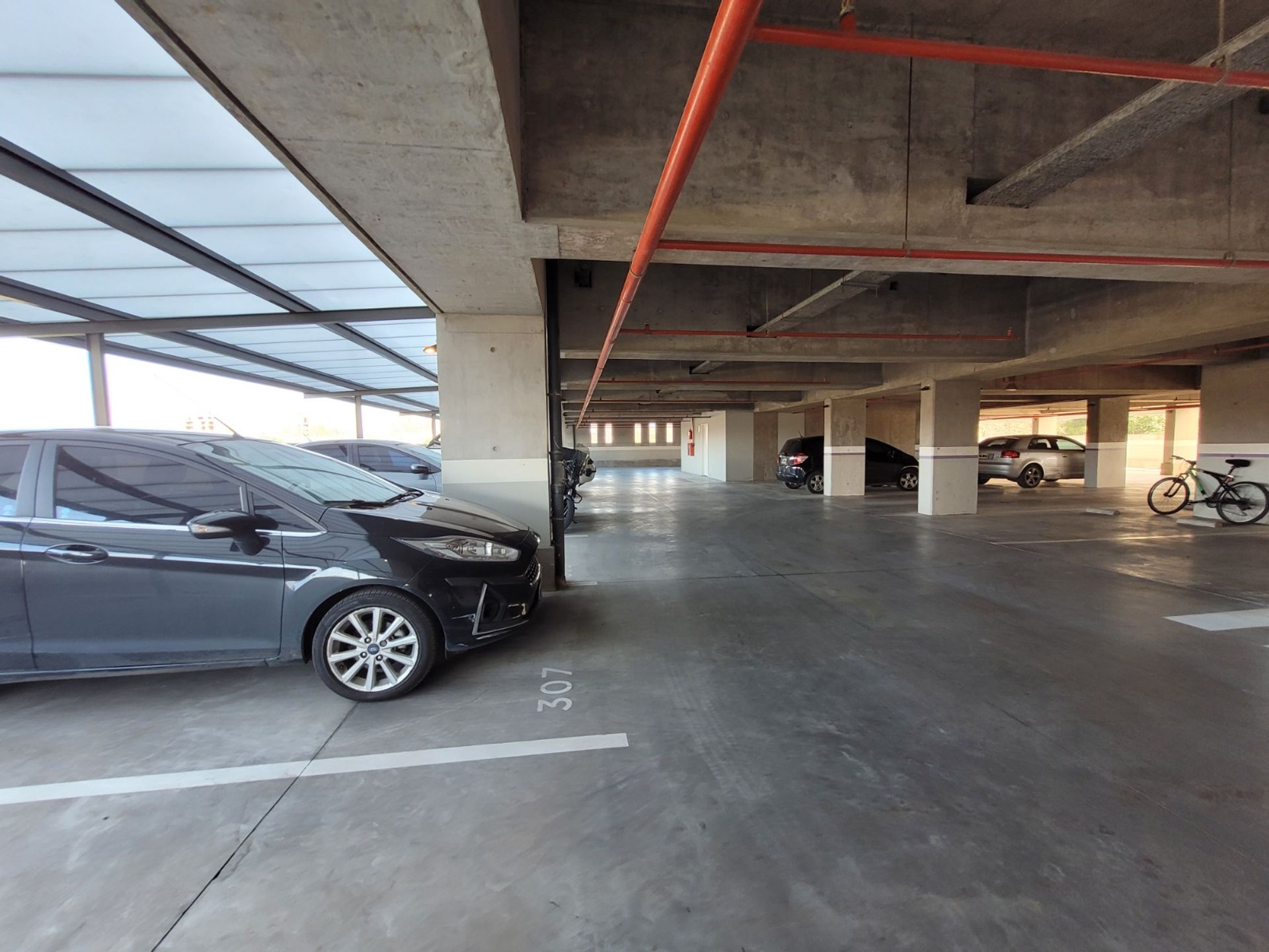 Alquiler Dpto 2 Amb Amenities Pileta Gym Cochera