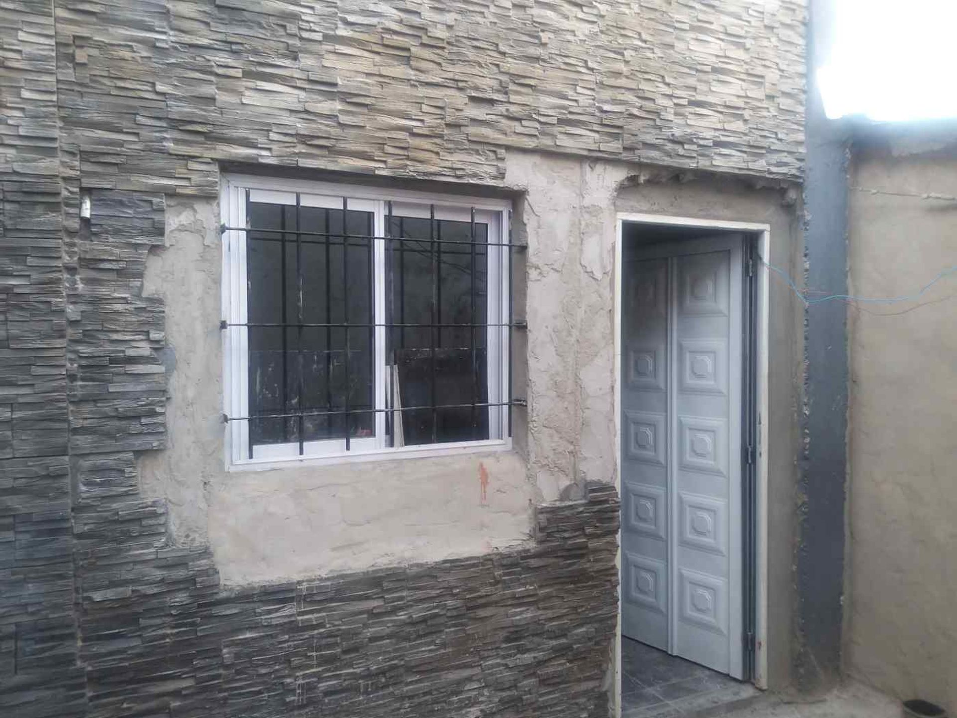 P.H. LOCAL . VIVIENDA Venta /apto prof.