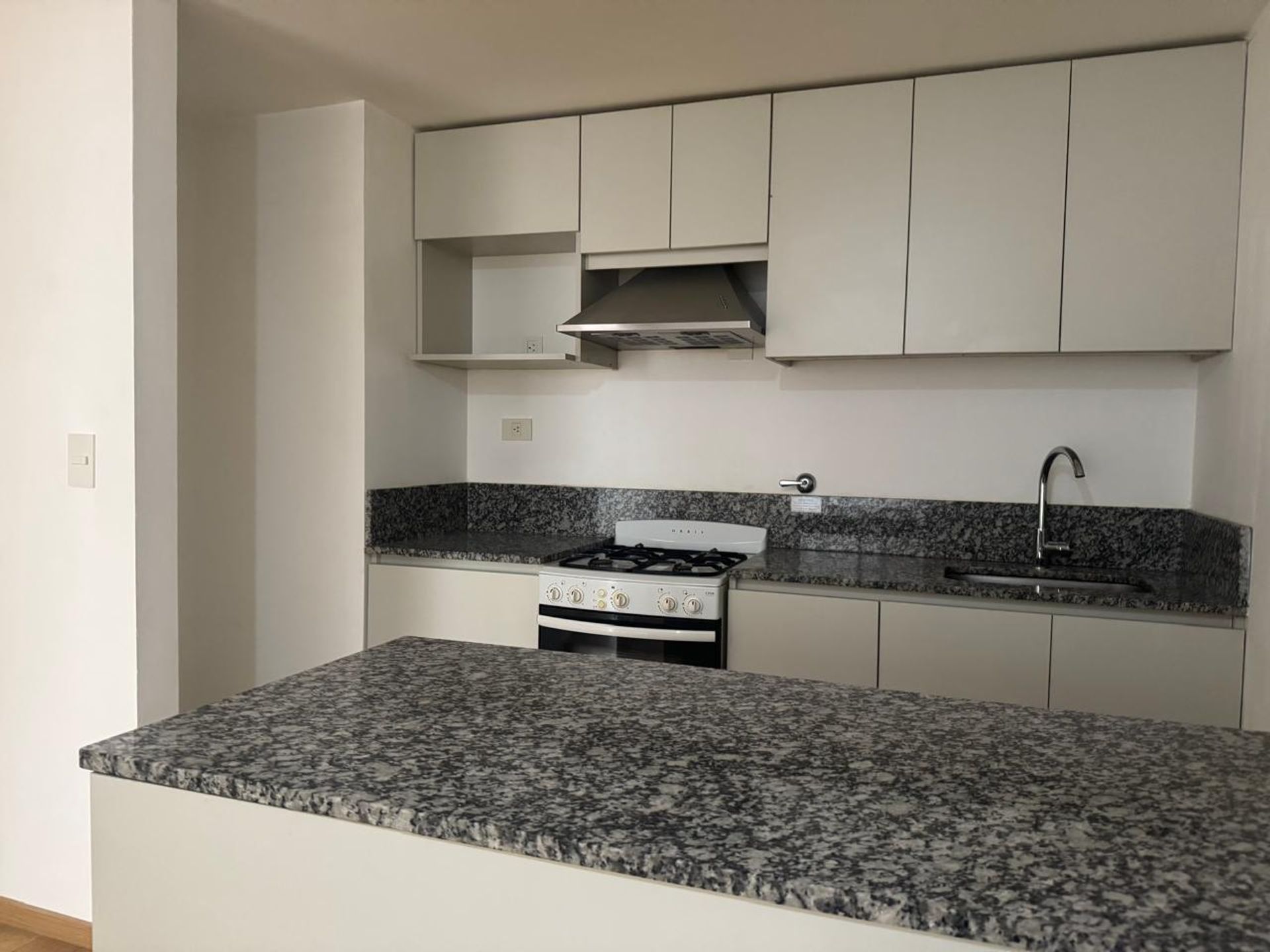 Venta Departamento 2 Amb Balcon San Fernando