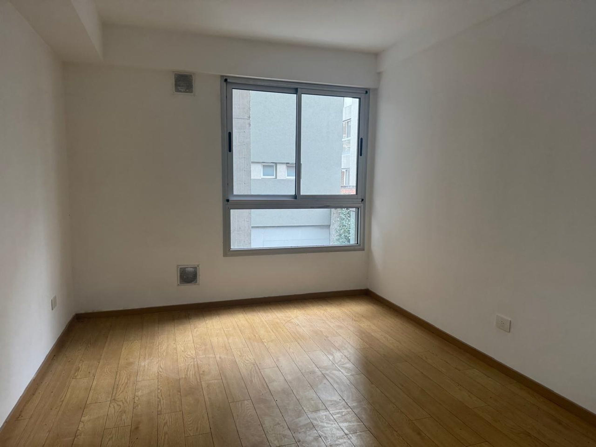 Venta Departamento 2 Amb Balcon San Fernando