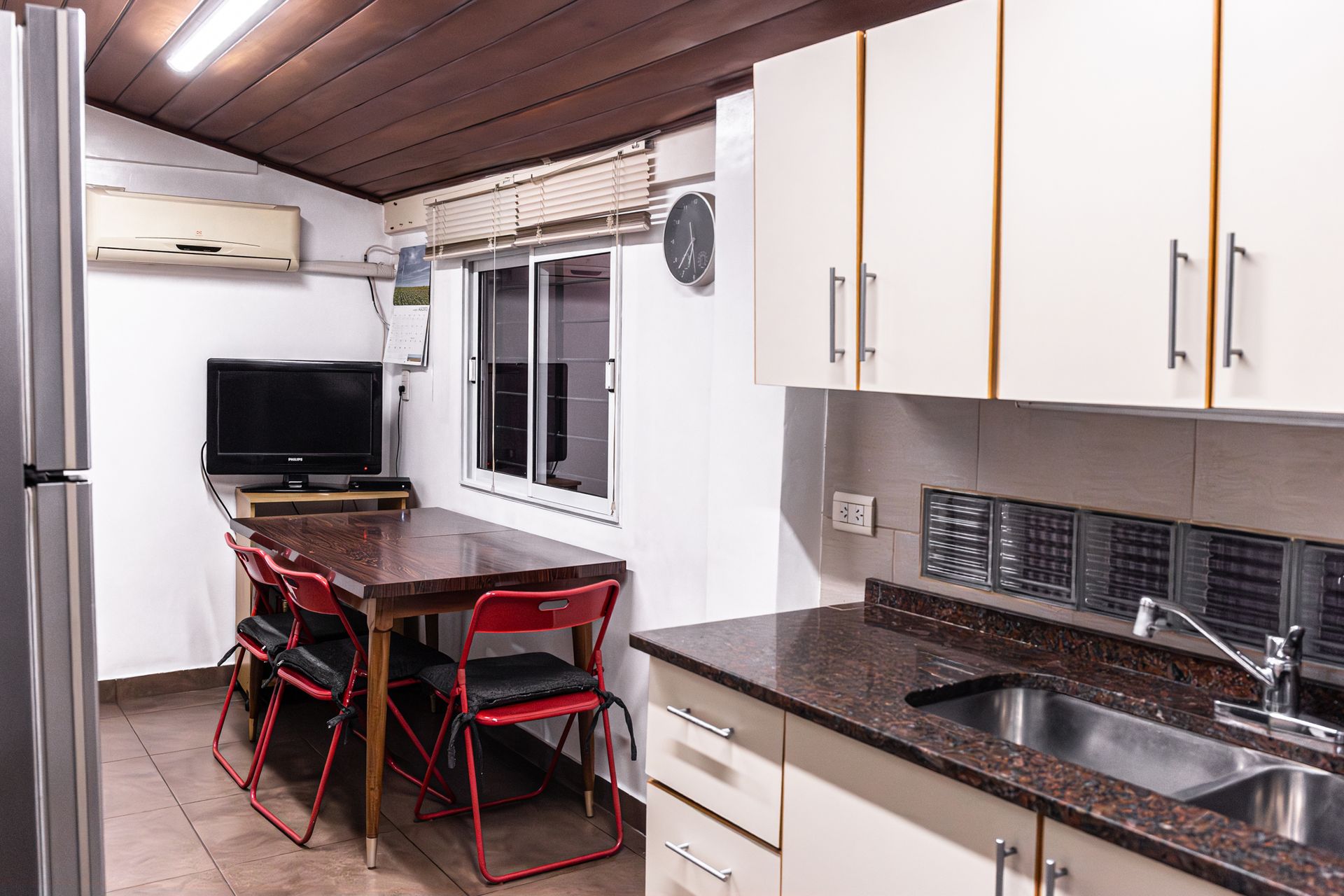 VENTA CASA 6 amb jardín San Isidro- Multifamiliar