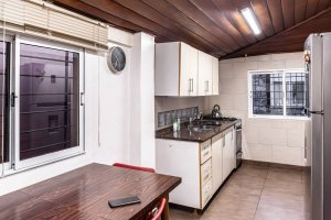 VENTA CASA 6 amb jardín San Isidro- Multifamiliar