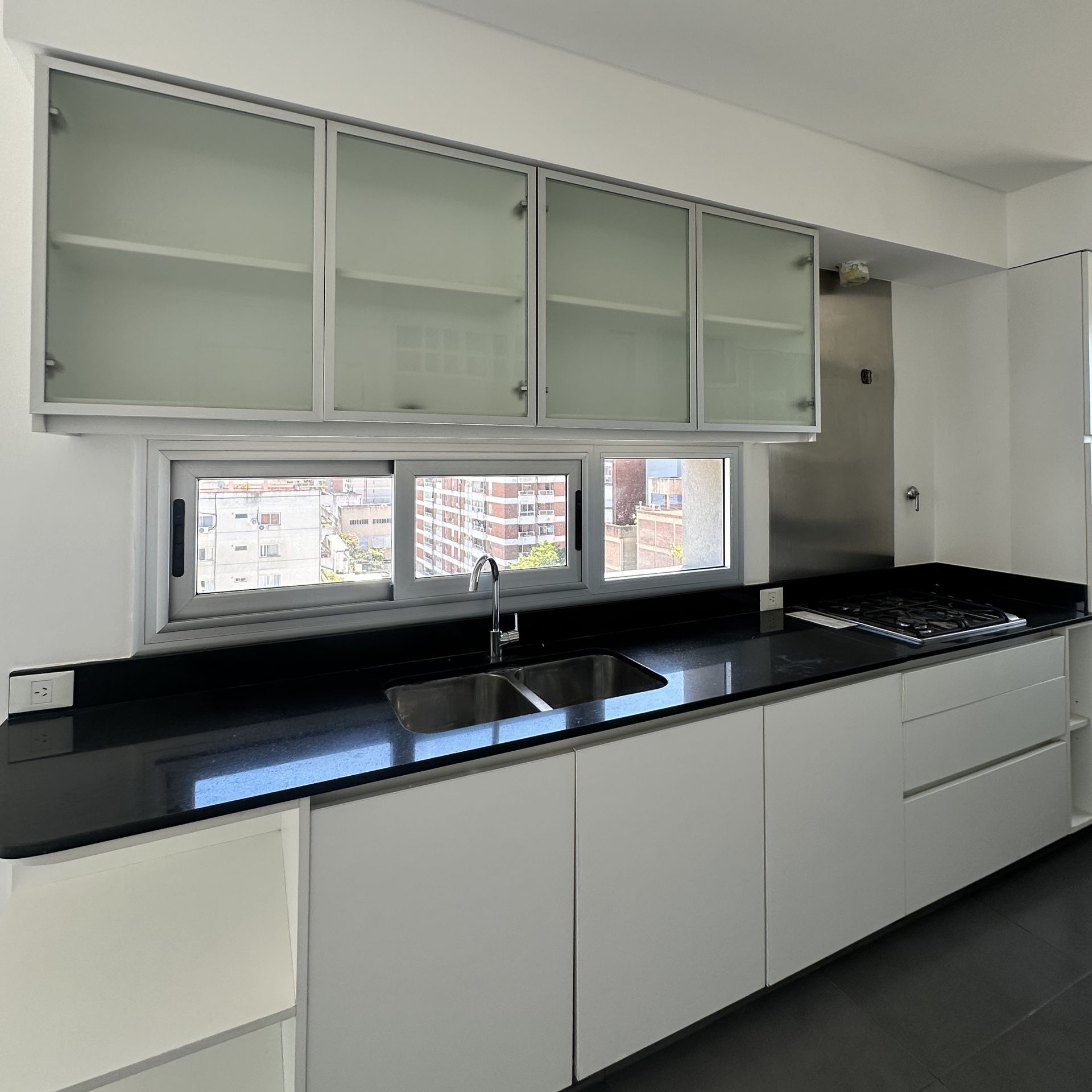 Venta 4 Amb C/Dep. Coch. Pileta Vista A. Credito