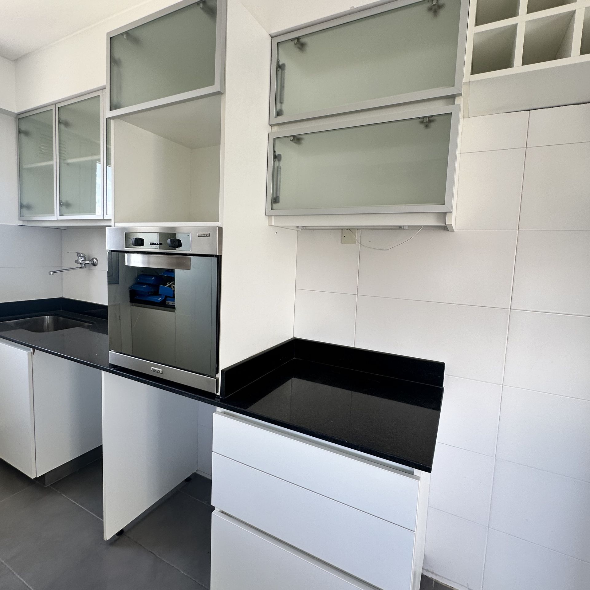 Venta 4 Amb C/Dep. Coch. Pileta Vista A. Credito