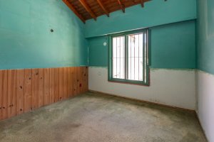 Olivos: Triplex Coch Garden 4 Rooms to Refurbish