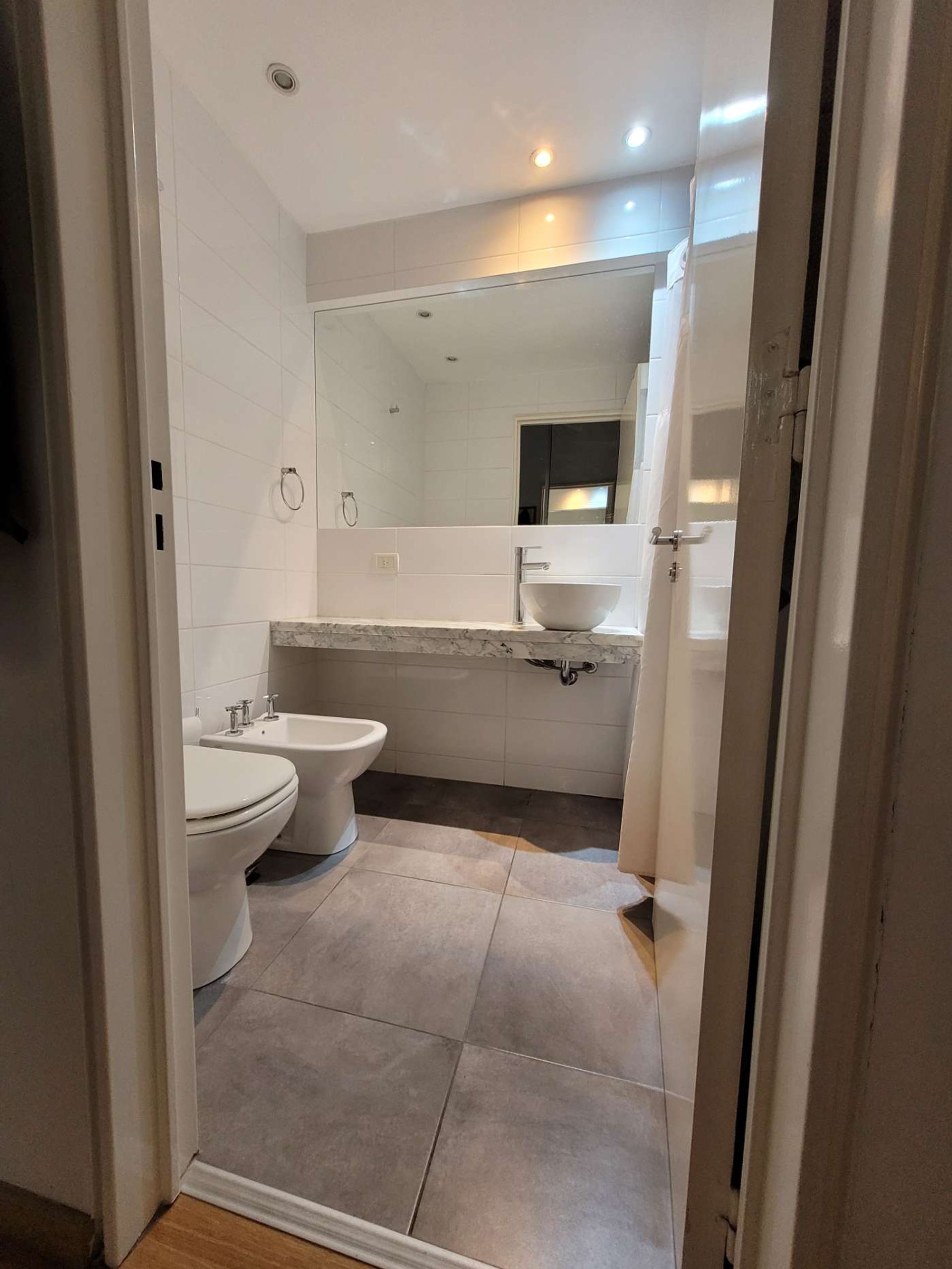 Alquiler 2 amb. c/cochera y amenities en Vte Lopez