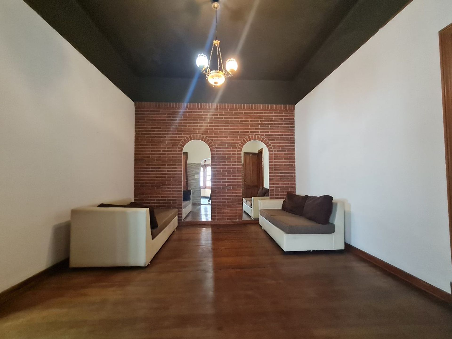 Venta Casa 5Amb Jardin/Quincho/Cochera A/C V.lopez
