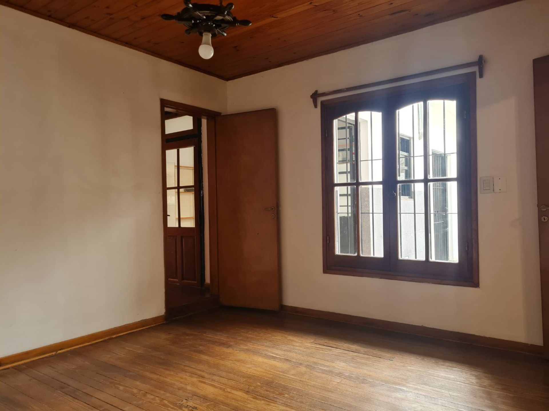 Venta Casa 5Amb Jardin/Quincho/Cochera A/C V.lopez