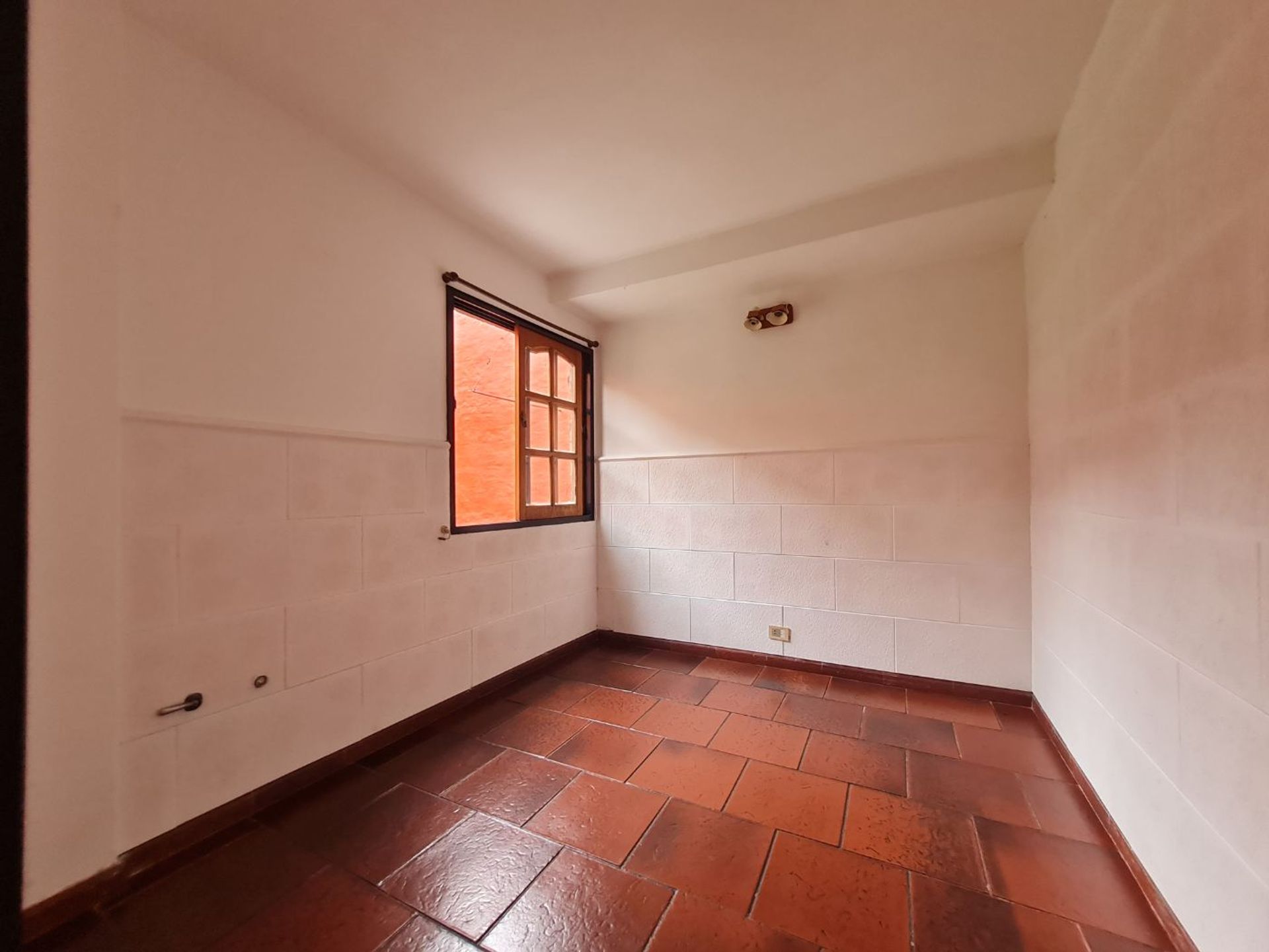 Venta Casa 5Amb Jardin/Quincho/Cochera A/C V.lopez