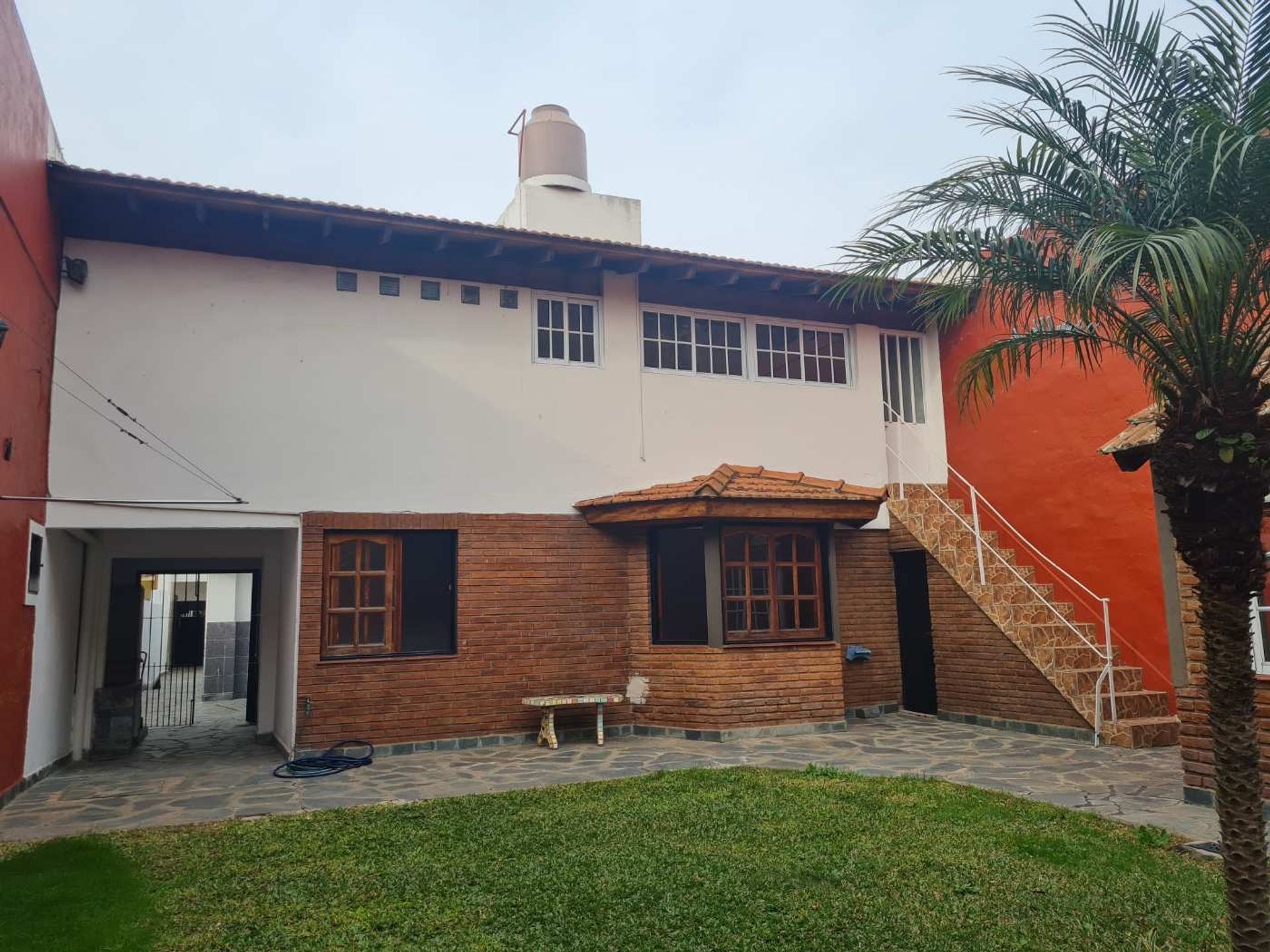 Venta Casa 5Amb Jardin/Quincho/Cochera A/C V.lopez